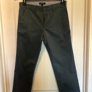 Banana Republic khaki pants size 31